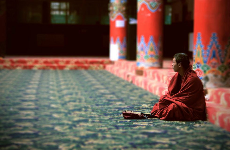 浮“僧”若梦 罗晨方摄_meitu_3.jpg