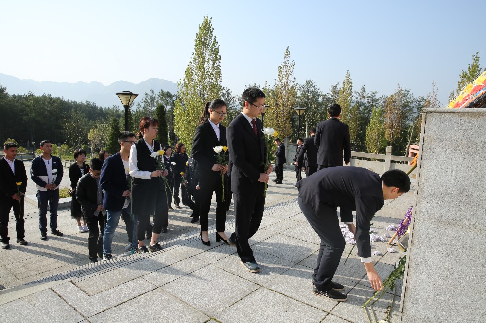 清明节扫墓 (24).jpg