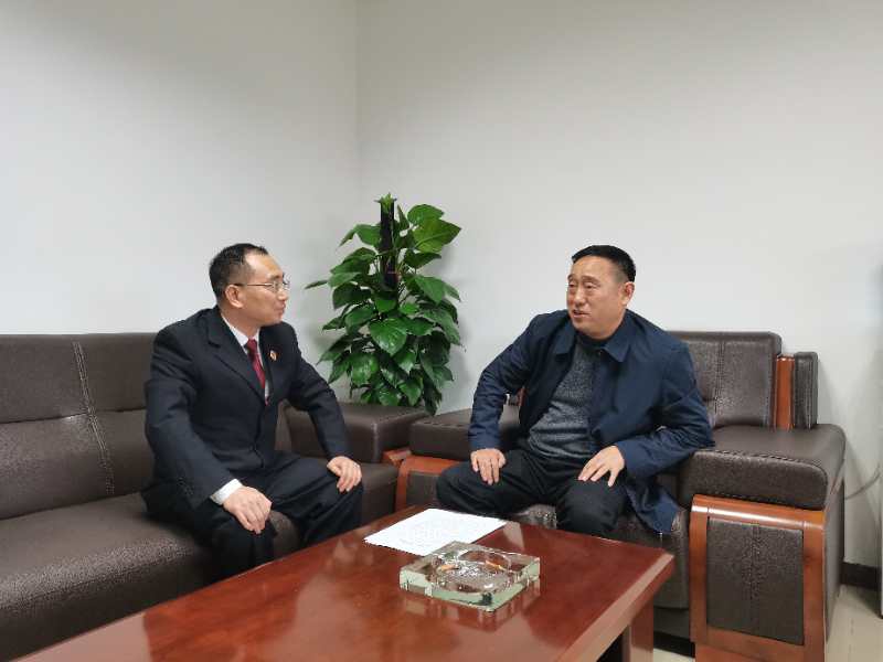 市人大代表、林业局党组书记、局长徐进波.jpg