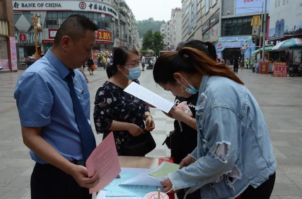 【队伍教育整顿】利州区检察院扎实开展 “我为群众办实事”系列法治宣传活动