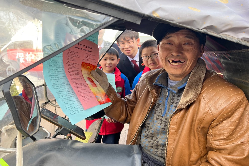2.守护你的笑脸——魏林林.jpg